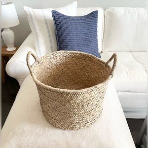 BRAND NEW Target Threshold Woven Basket with Handles